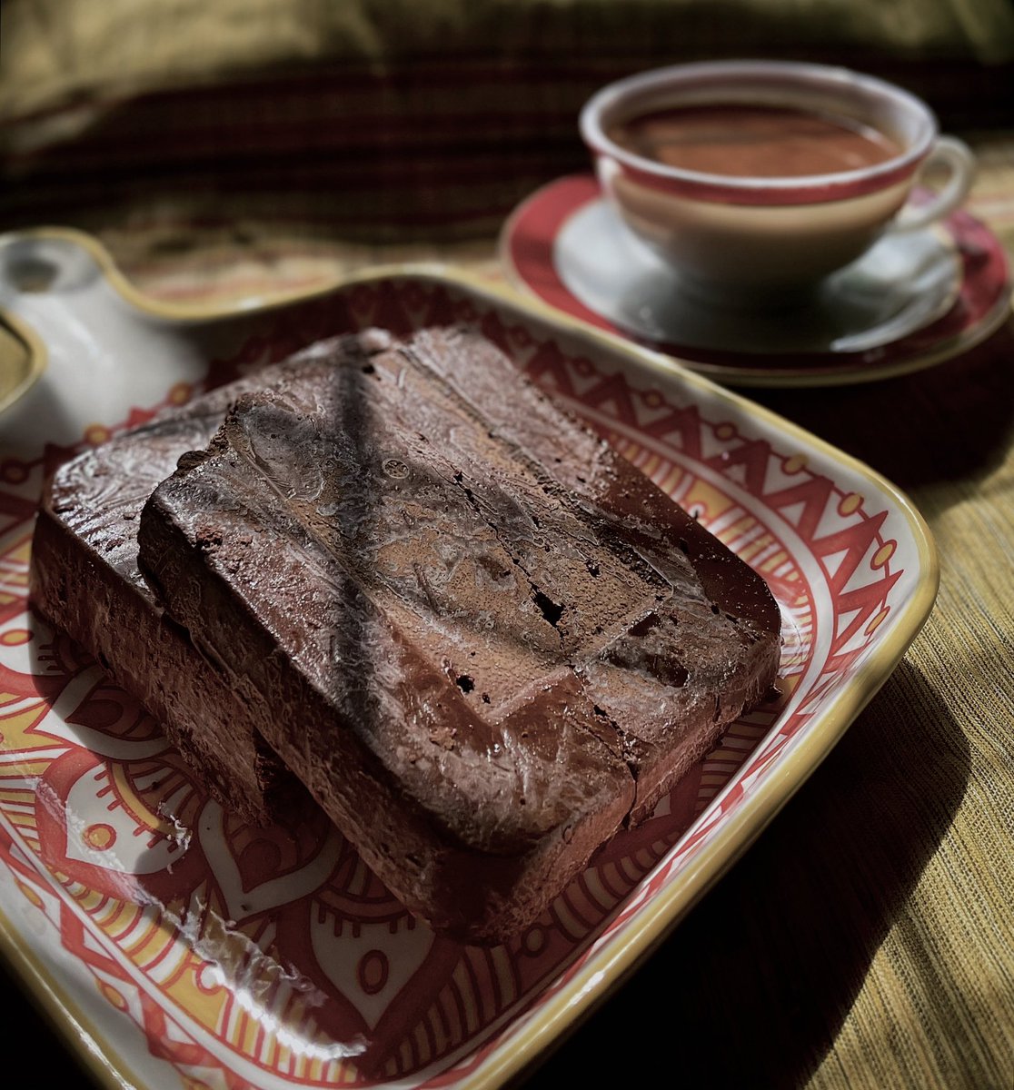 mr_loejic's tweet image. #TSOKOLATE tayo…
it’s been raining Metro Manila, ‘di ka ba nilalamig? 
Stay dry &amp;amp;  safe folks.

#KristinePH #WalangPasok