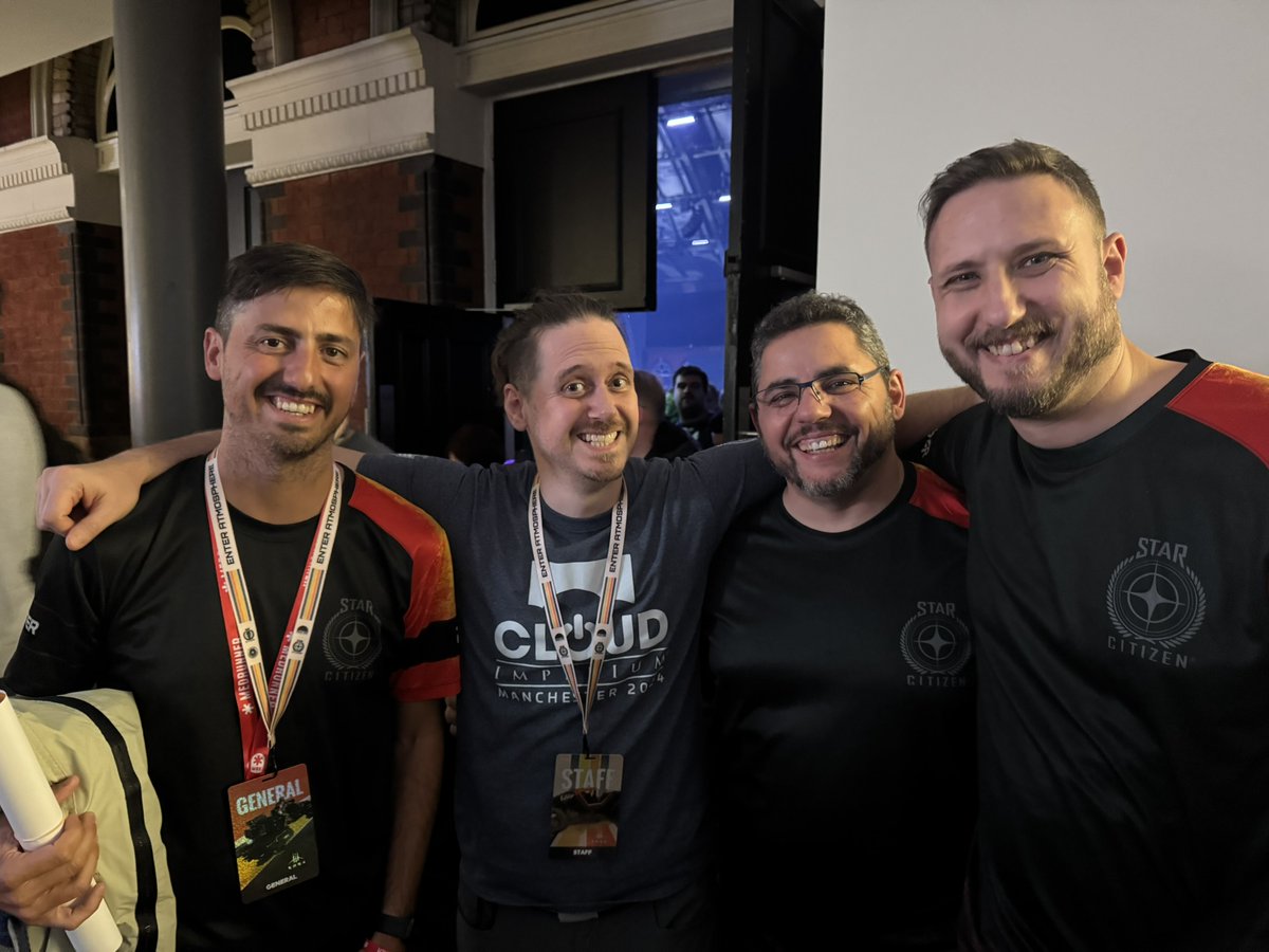 JCross4u's tweet image. #StarCitizen #CitizenCon2954 Spectacular experience and great company