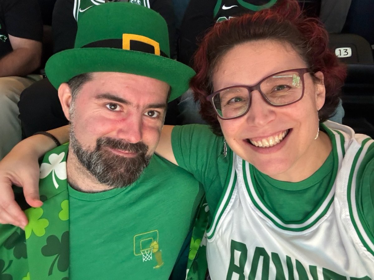 MasterCheev's tweet image. Banner Night!!  ☘️☘️☘️