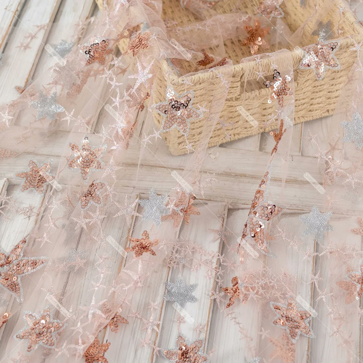 oneyard_fabric's tweet image. Beautiful rose gold sequin star and embroidered star mesh fabric with silver glitter star details. This rose gold star fabric is ideal for tailoring dreamy dresses, gift wrapping, costumes, etc.
#rosegold #sequin #starpattern #mesh #fabric #cheapfabric #backdrop #OneYard