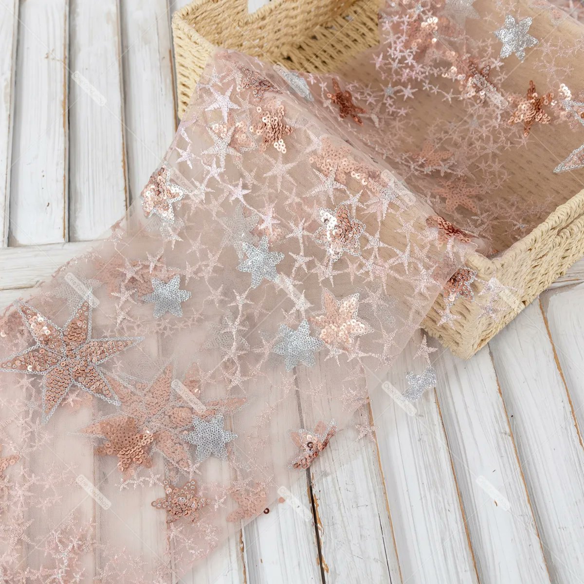 oneyard_fabric's tweet image. Beautiful rose gold sequin star and embroidered star mesh fabric with silver glitter star details. This rose gold star fabric is ideal for tailoring dreamy dresses, gift wrapping, costumes, etc.
#rosegold #sequin #starpattern #mesh #fabric #cheapfabric #backdrop #OneYard