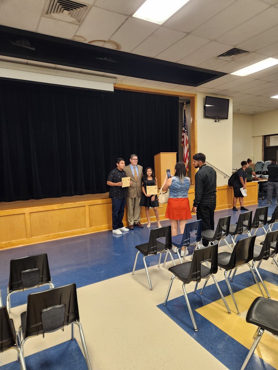 Javier Lazo (@lazonisd) on Twitter photo Great turnout at our first <a href="/NISDJones/">Jones Middle School</a> and <a href="/NISDJonesSTEM/">Anson Jones Magnet School</a> Deanโs List Ceremony. We are so proud of our students for their outstanding achievements.
#PrideofPinnrd
<a href="/MrArzola/">Eric Arzola</a> <a href="/Johnston_MSMath/">Dave Johnston</a> <a href="/erica_lashley/">๐๐ซ๐ข๐๐ ๐๐๐ฌ๐ก๐ฅ๐๐ฒ</a> <a href="/EZavala_NISD/">Elena Zavala</a> Great turnout at our first <a href="/NISDJones/">Jones Middle School</a> and <a href="/NISDJonesSTEM/">Anson Jones Magnet School</a> Deanโs List Ceremony. We are so proud of our students for their outstanding achievements.
#PrideofPinnrd
<a href="/MrArzola/">Eric Arzola</a> <a href="/Johnston_MSMath/">Dave Johnston</a> <a href="/erica_lashley/">๐๐ซ๐ข๐๐ ๐๐๐ฌ๐ก๐ฅ๐๐ฒ</a> <a href="/EZavala_NISD/">Elena Zavala</a>