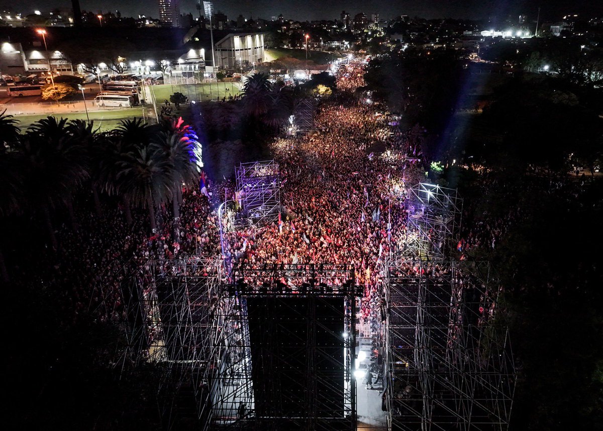 GRACIAS. El domingo a votar con esperanza y alegría.
