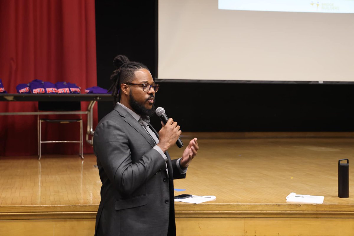 It was great to collaborate with Bridge Builders Foundation to speak with a local high school about combating and coping with hate and racism as part of their "Stop the Hate" initiative. 

To learn more about my work, visit drerlangerturner.com/book.html