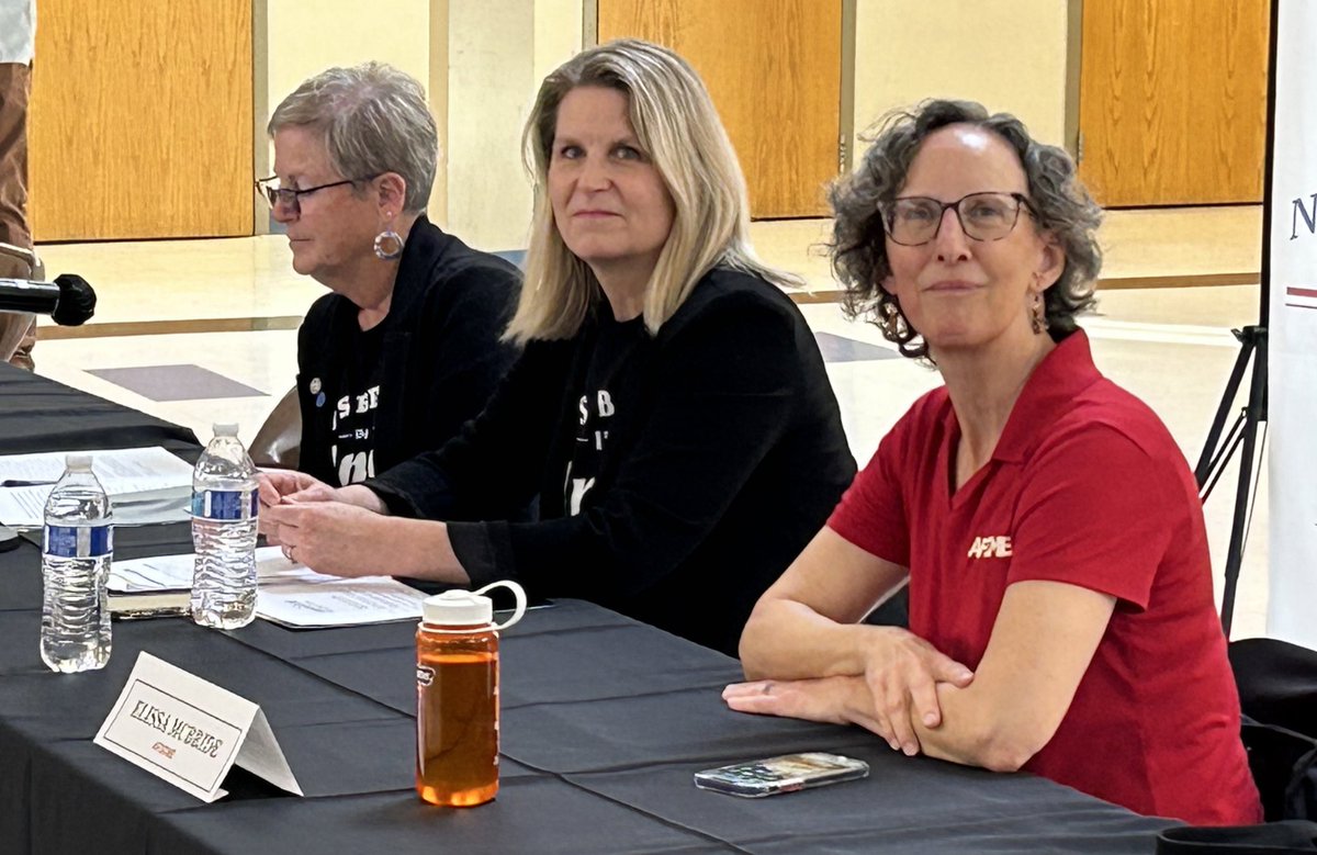 AFLCIO's tweet photo. Union women in Omaha joined President @LizShuler, @AFSCME Secretary-Treasurer Elissa McBride, and @NE_AFLCIO President/Secretary-Treasurer Sue Martin today for a women's economic roundtable and later a phone bank for @OsbornforSenate. Union women get it done! https://t.co/sEIV1LqXU3