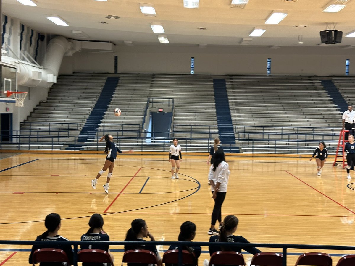 CarnegieRhinos's tweet photo. Congratulations to the varsity girls volleyball team for their win over @Sharpstown_HS 🏐👏👏 https://t.co/rNzzhA3OOQ