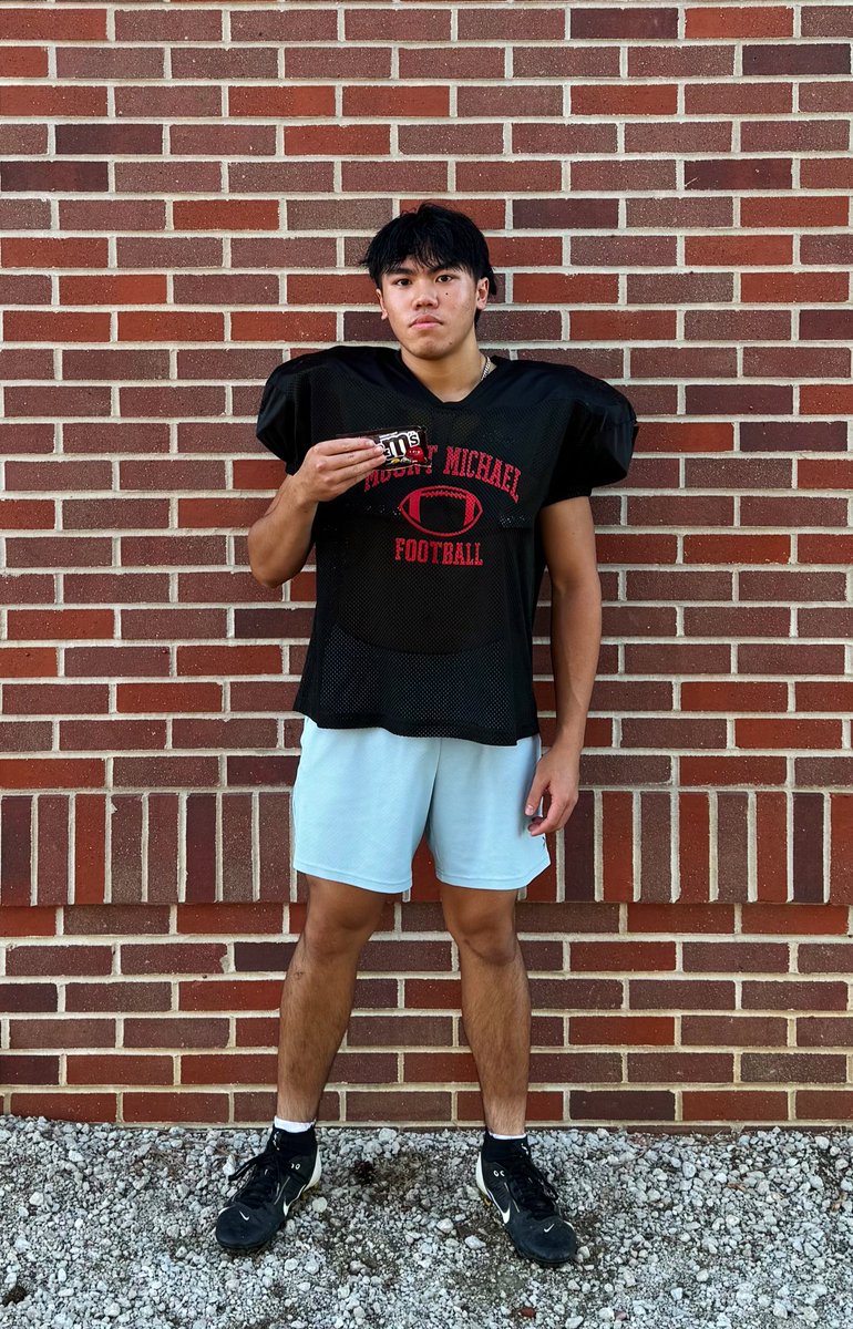 Congratulations to Charlie L’Heureux, Eli Walters and Brandon Nguyen, this week’s <a href="/mmschocolate/">M&M’S</a> Scout Team Players of the Week! #DDTs ⚔️⚔️⚔️
<a href="/chuck102212/">Charlie L’Heureux</a>