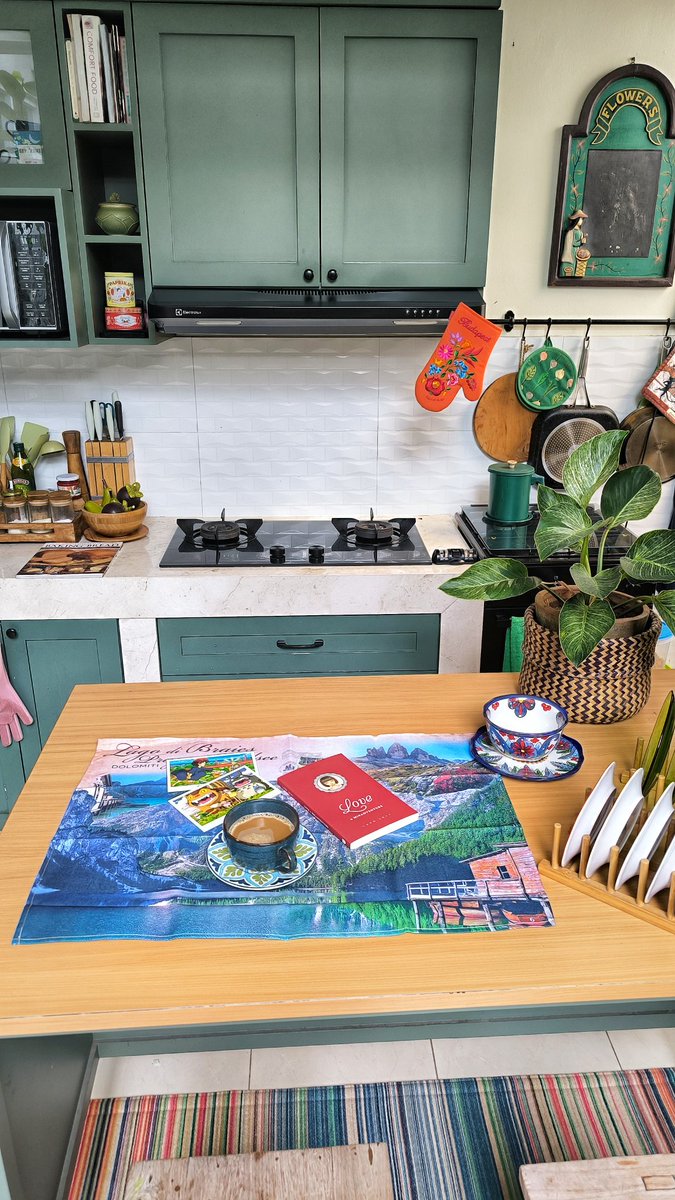 Inne Hadiati tweet media