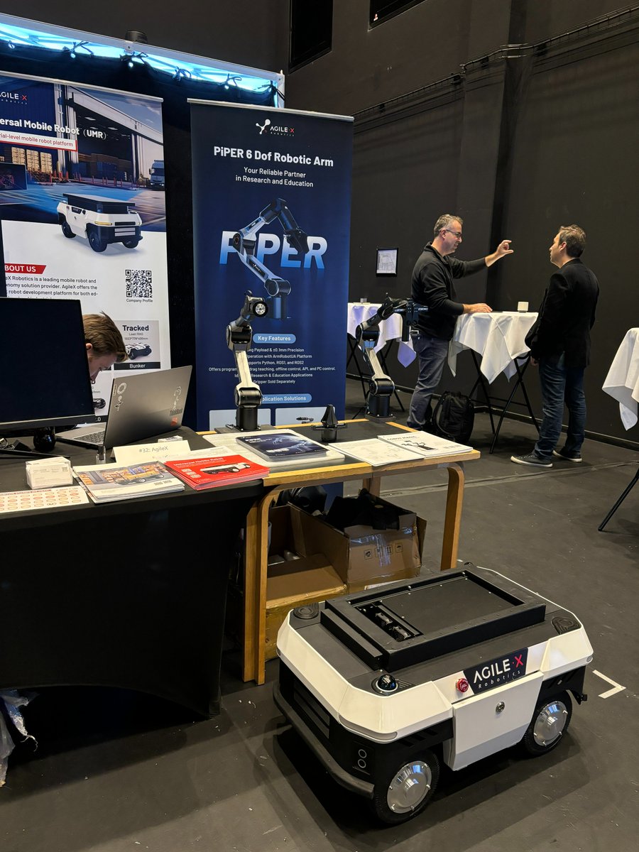 AgilexRobotics's tweet photo. Join us at ROSCON 2024 in #Odense, #Denmark! Visit Booth 32 to explore our #PiPER robotic arm and #UMR industrial mobile robots. Connect with industry professionals and educators. See you there!
#ROSCON24 #AgileX #Robotics #ROS #Openrobotics https://t.co/CuqaRhQEzg
