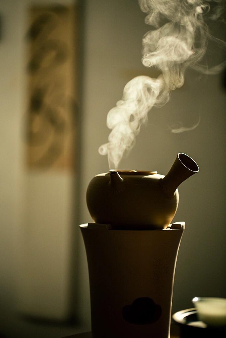 morimatea's tweet photo. First Frost
.
.
.
#morningtea #sunshine #lightandshadow #lightandspace #innerpeace #teaaesthetic #stove #teapot #poetry #teaforlife #teafunny #teastyle #teajoy #cozytea #peacetea #quietmind #tea #morimatea https://t.co/hzIDtA0ajm
