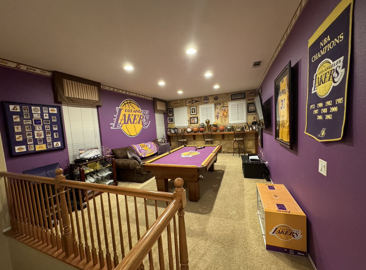 lakeshow81's tweet photo. My Lakers room is ready for the 2024 season opener!  LETS GO LAKERS! @SpectrumSN #lakers #lakersnation #LakeShow https://t.co/jDaA38QSm2