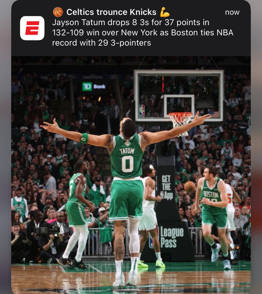 live4hiphop's tweet photo. NBA is back! https://t.co/3qp2pxv8Q6