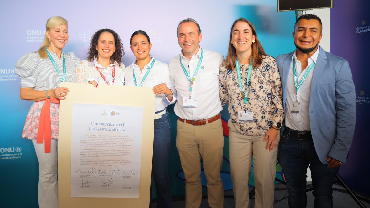 Maria Isabel Ulloa (@mariaiulloa) on Twitter photo Otro paso más para que el Tren de Cercanías sea una realidad! La <a href="/MinTransporteCo/">MinTransporte</a> aseguró cofinanciación después de aval técnico! Vamos con toda por esa movilidad sostenible para nuestra área metropolitana 💪🏻<a href="/ProPacificoOrg/">ProPacífico</a> <a href="/GobValle/">Gobernación Valle del Cauca</a> <a href="/AlcaldiaDeCali/">Alcaldía de Cali</a> <a href="/AJamundiValle/">Alcaldía de Jamundí</a> Otro paso más para que el Tren de Cercanías sea una realidad! La <a href="/MinTransporteCo/">MinTransporte</a> aseguró cofinanciación después de aval técnico! Vamos con toda por esa movilidad sostenible para nuestra área metropolitana 💪🏻<a href="/ProPacificoOrg/">ProPacífico</a> <a href="/GobValle/">Gobernación Valle del Cauca</a> <a href="/AlcaldiaDeCali/">Alcaldía de Cali</a> <a href="/AJamundiValle/">Alcaldía de Jamundí</a>