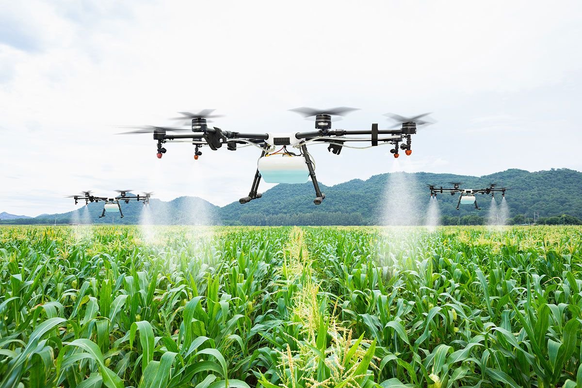 patriotatwork99's tweet photo. 1. Agriculture 

Drones with multispectral sensors can be used for For Water testing, Plant disease detection, Monitoring harmful algal blooms

Drones can be used effective pest control and can change the agricultural landscape of AndhraPradesh. https://t.co/7FZnuPEXVA