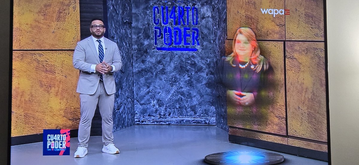 Alastor's tweet image. Imagínate vivir en Suecia y no enterarte que Jay trajo un JGOlogram porque ella no se atreve a ir al show.