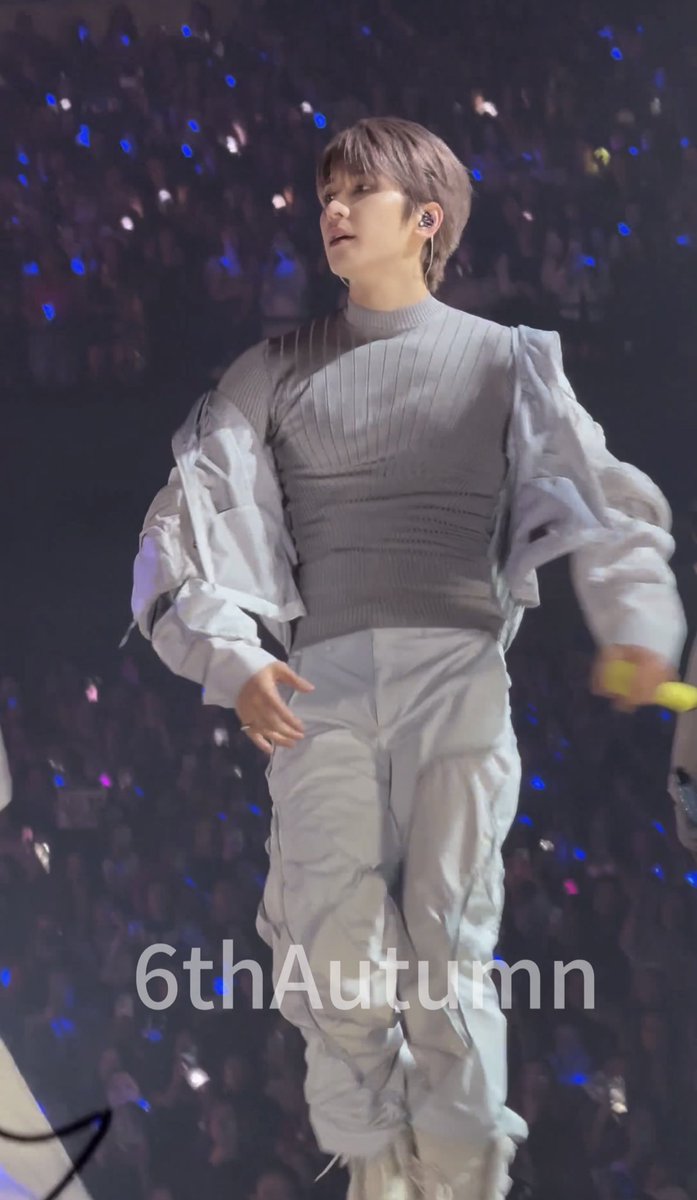 6thAutumnn's tweet photo. 241022 Chicago day1

#원우 #전원우 #WONWOO #ウォヌ
#세븐틴 #SEVENTEEN #全圆佑 https://t.co/ANcEavnJ4p