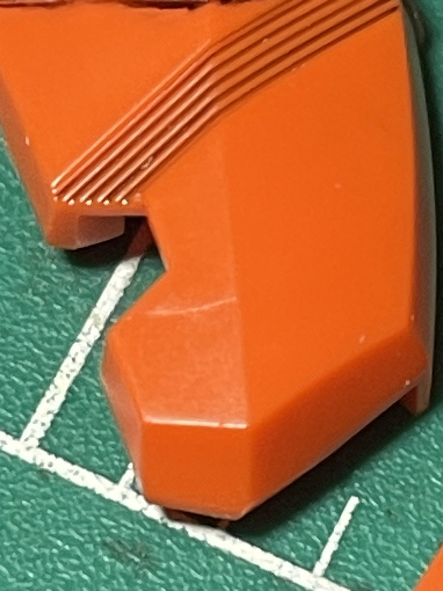 nigoki's tweet image. Some nights you think you’ll get a lot done and then only end up building some shoulder armor. Some stuff on FM Sword Calamity took a bit more time with fine panel lining and building in detail like boomerang handles, so the arms will have to wait a little longer.