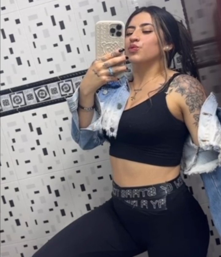 Daannyus's tweet image. Flaca, pero no tú flaca 🍬