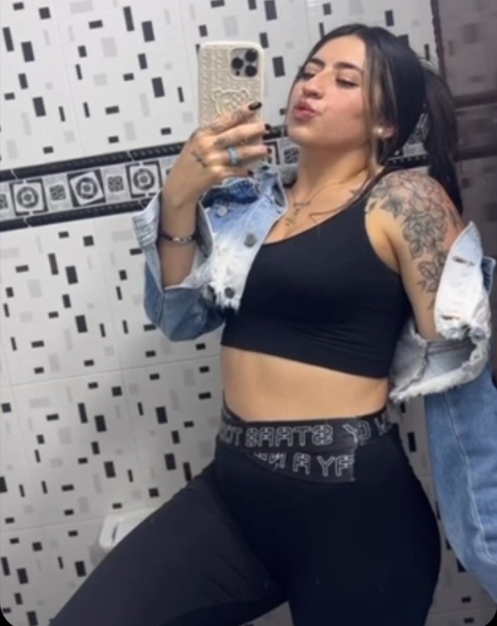 Daannyus's tweet image. Flaca, pero no tú flaca 🍬