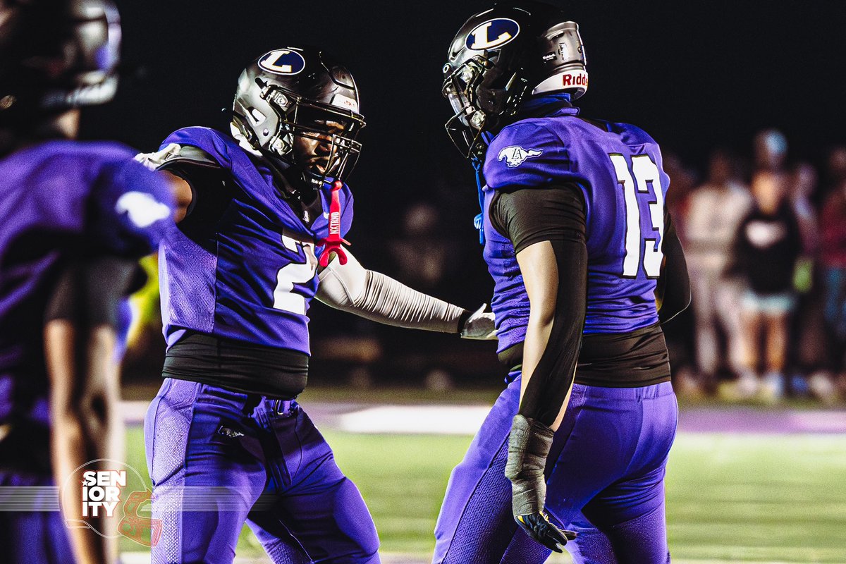 SENIORITY Photo/Iconic Nashville tweet media