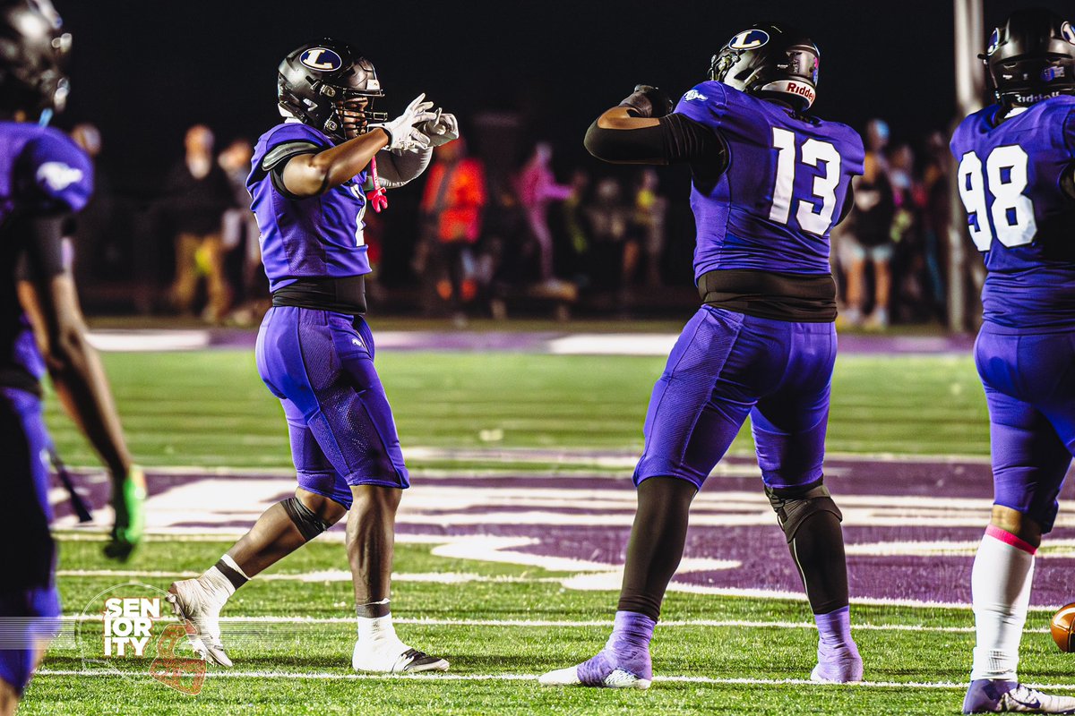 SENIORITY Photo/Iconic Nashville tweet media