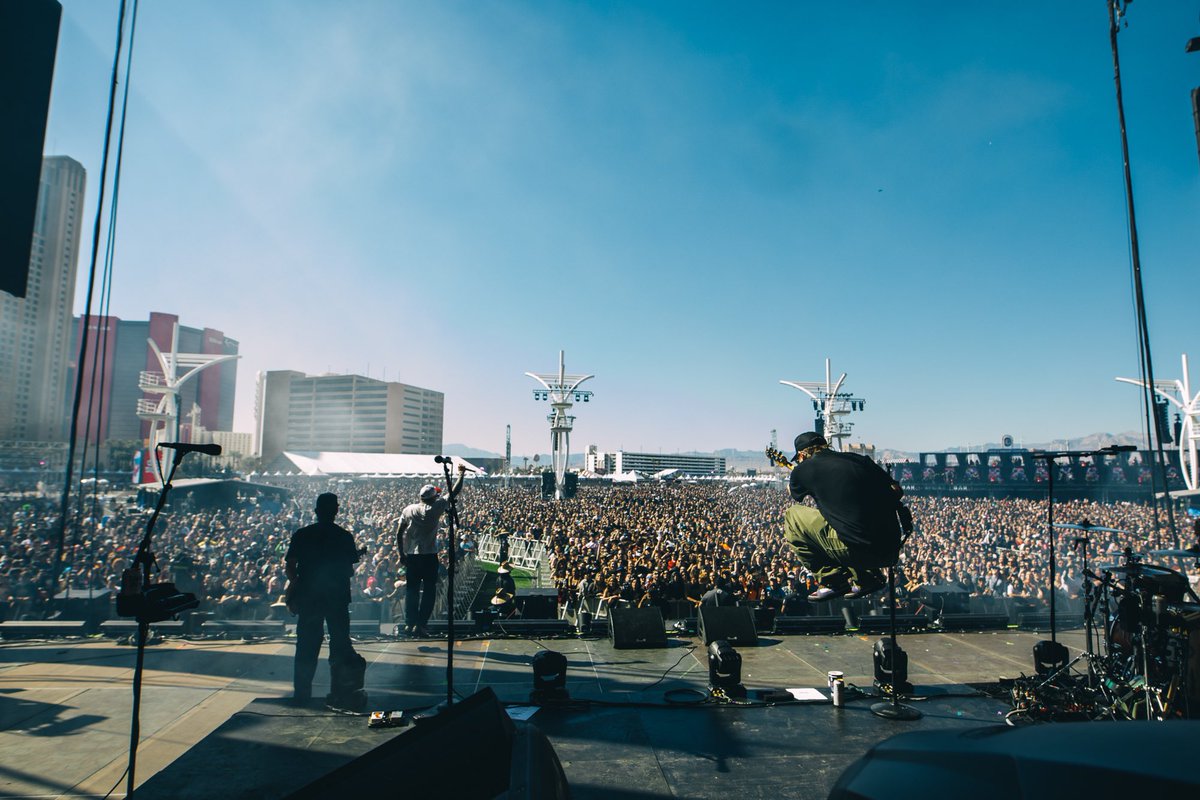 When We Were Young 2024! Who needs coffee when you can come watch us rip LNOTGY in full before noon? Thank you to everyone who came to get nostalgic with us this weekend, and thank you to everyone who has continued to support our band for the last 10 years

📸: @wondergirlphoto