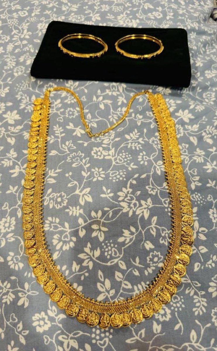 Anesha_05's tweet image. I lost $10K worth of gold in a UPS shipment, and my claim was denied! public awareness. I urge @jimtompkins, @VincentTheDude to cover how UPS mishandles claims. Consumers deserve better, and UPS must be transparent and accountable to its customers! #UPS #ConsumerAwarenes