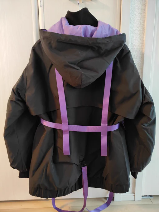 無糖しおオリジナルパーカーの実物が届きました…ブラックver.…!裏地もキルティングであったかいし、やっぱりポケット沢山で嬉しい.ᐟ今冬のイベントはこれで集まろうね届いたら #無糖しお で報告待ってますキャンセル分が出たのでまだ買えるかも…!続報まっててね! 