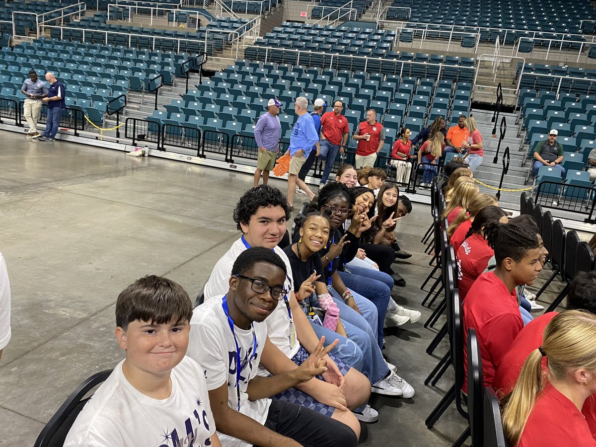 HaskettJH's tweet image. Our PALS program at HJH enjoyed their experience this morning at the Better Than Good Conference held by @HoustonJostens !! HJH student leaders came back with great ideas ready to implement for students and staffulty!! #WeAreHaskett #BetterThanGood