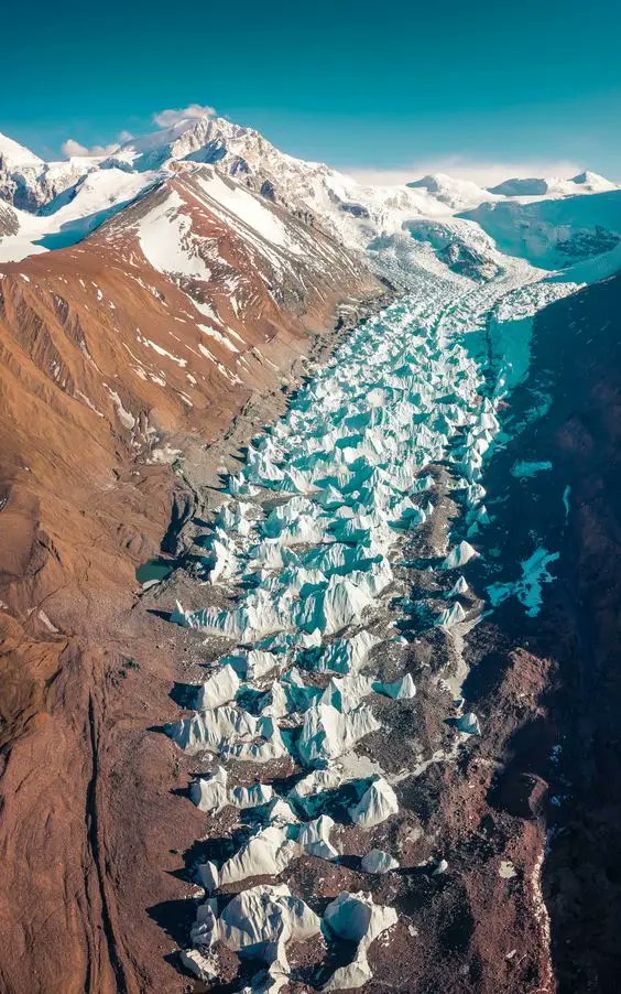 The highest mountains in the world

The warriors who ascended could see its beauty