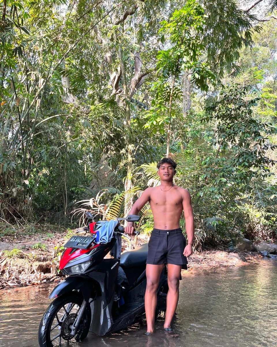 kekarboy's tweet photo. Tak kenal maka tak....? https://t.co/mFt2n5z8e6