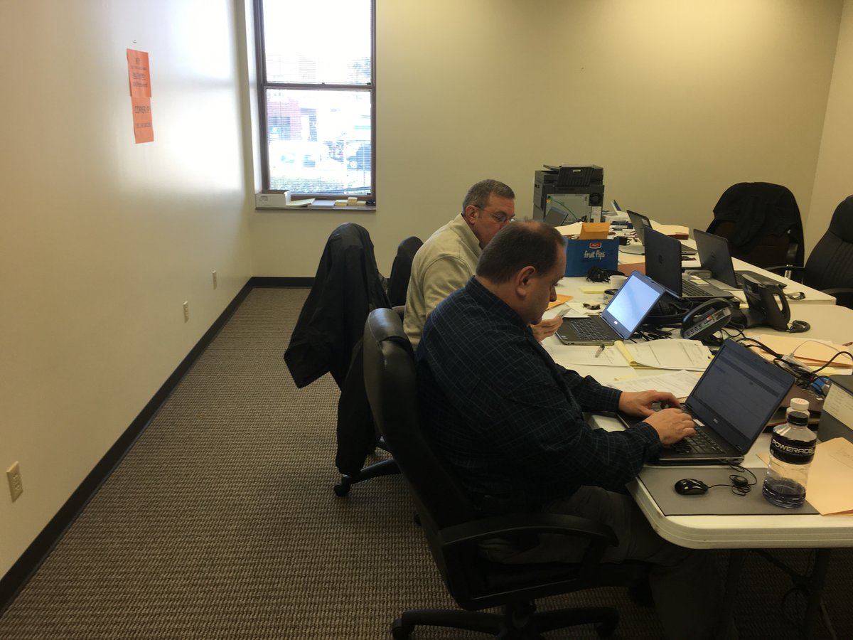 MattBlacInc's tweet image. 2/ There are also 4⃣ photos of investigators working in the new headquarters that they moved into Saturday night.

#RichardAllen #DelphiArchives #DelphiMurders 

#ARCHIVES | 2017