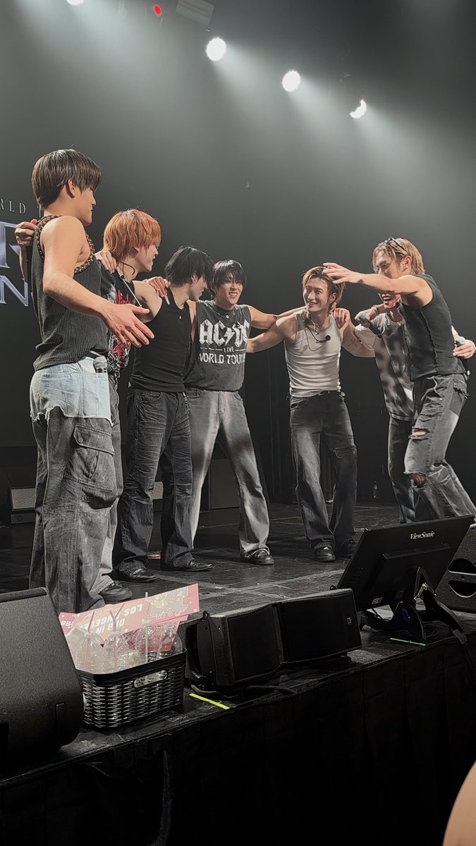 DKB_LA 🎸 tweet media