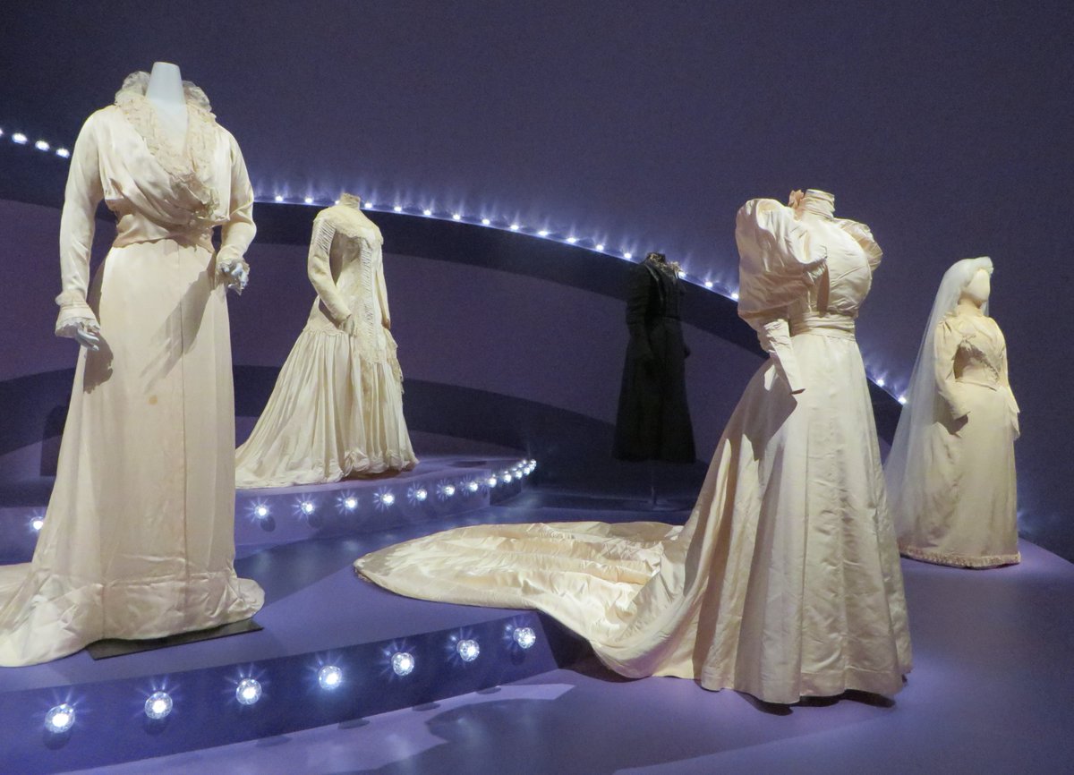 jeanine r van ooijen / @jeevanooijen.bsky.social tweet media