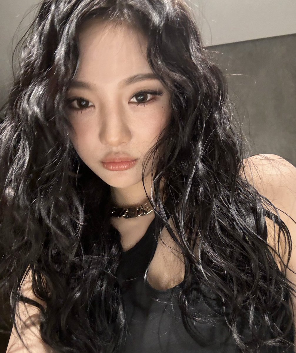 zhaoscupid's tweet image. the c-line visuals stay unmatched