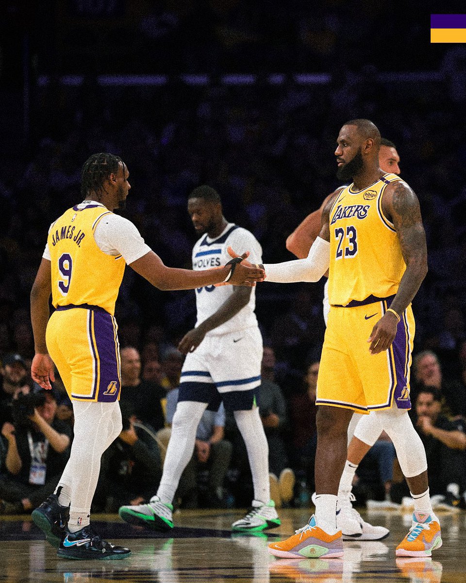 imfuraluc01's tweet photo. #NBA
The first father-son duo to play together in the NBA!
LeBron James.
Bronny James.
#LebronYear22
#LakerWin
@betPawaRW @DStv__Rwanda
@bbkigalifm 89.7 FM https://t.co/170zgPaAid