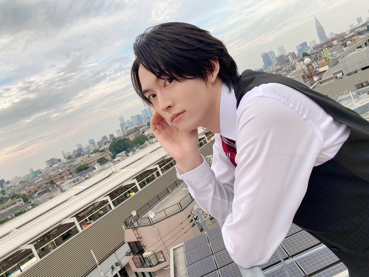 masanari6's tweet photo. 2024年12月4日(水)23時30分〜放送スタート
ドラマ「0.5D」
佐田成弥役で出演させて頂きます
とても優しいドラマに仕上がっております
そして、ありがたい事に
主題歌も歌わせて頂く事になりました
よろしくお願いいたします https://t.co/WoHJMcFNRC