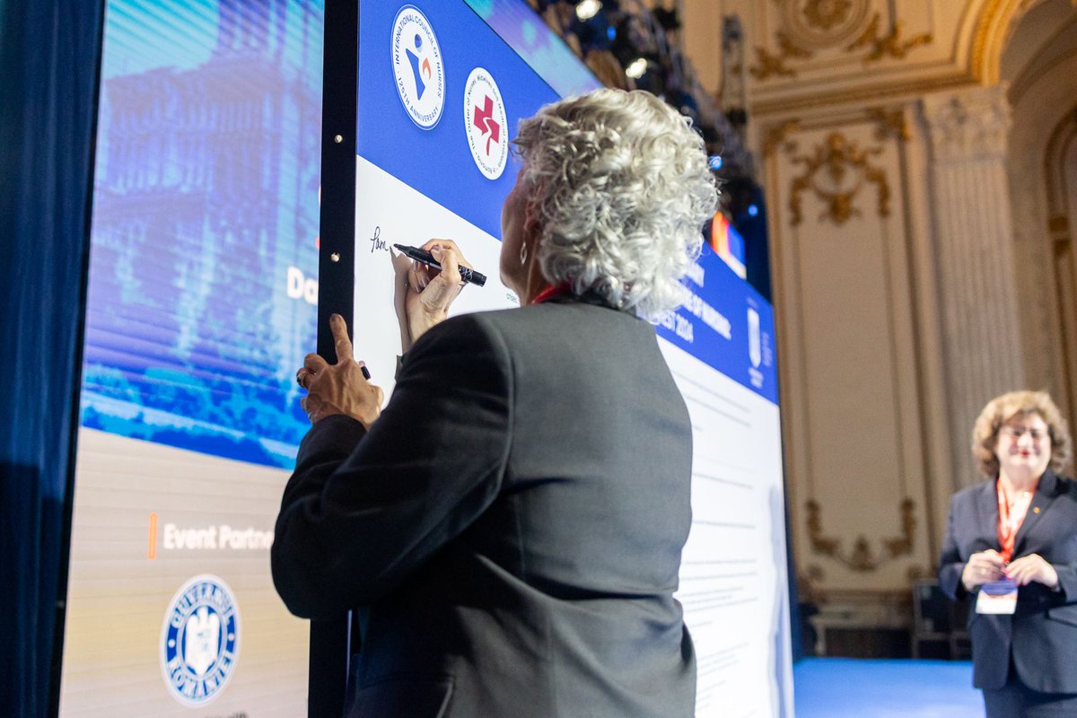 ICN President <a href="/PamCiprianoRN/">PamCipriano</a> highlights ICN achievements at #ICN125anniversary #ICNBucharestDeclaration: "Our efforts have advanced the standards for practice and improved working conditions for #nurses, they have also enhanced #patientcare and outcomes.” bit.ly/3BUo8zH