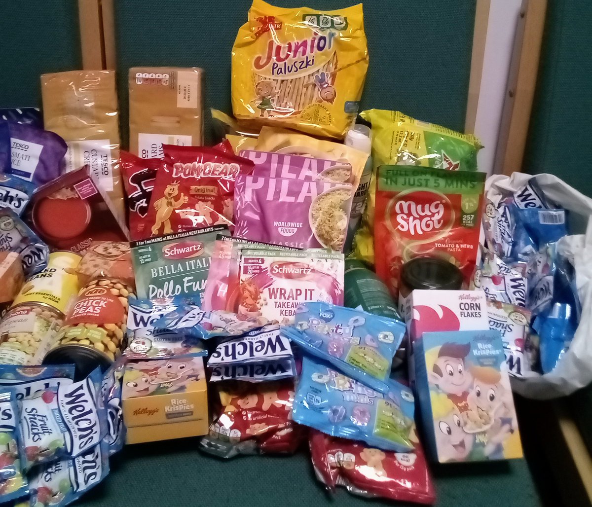 HillsideNur's tweet photo. Thank you to all of our nursery families for the wonderful harvest festival donations. You have been very generous and the food bank will be very appreciative. https://t.co/FOB61vs9pl