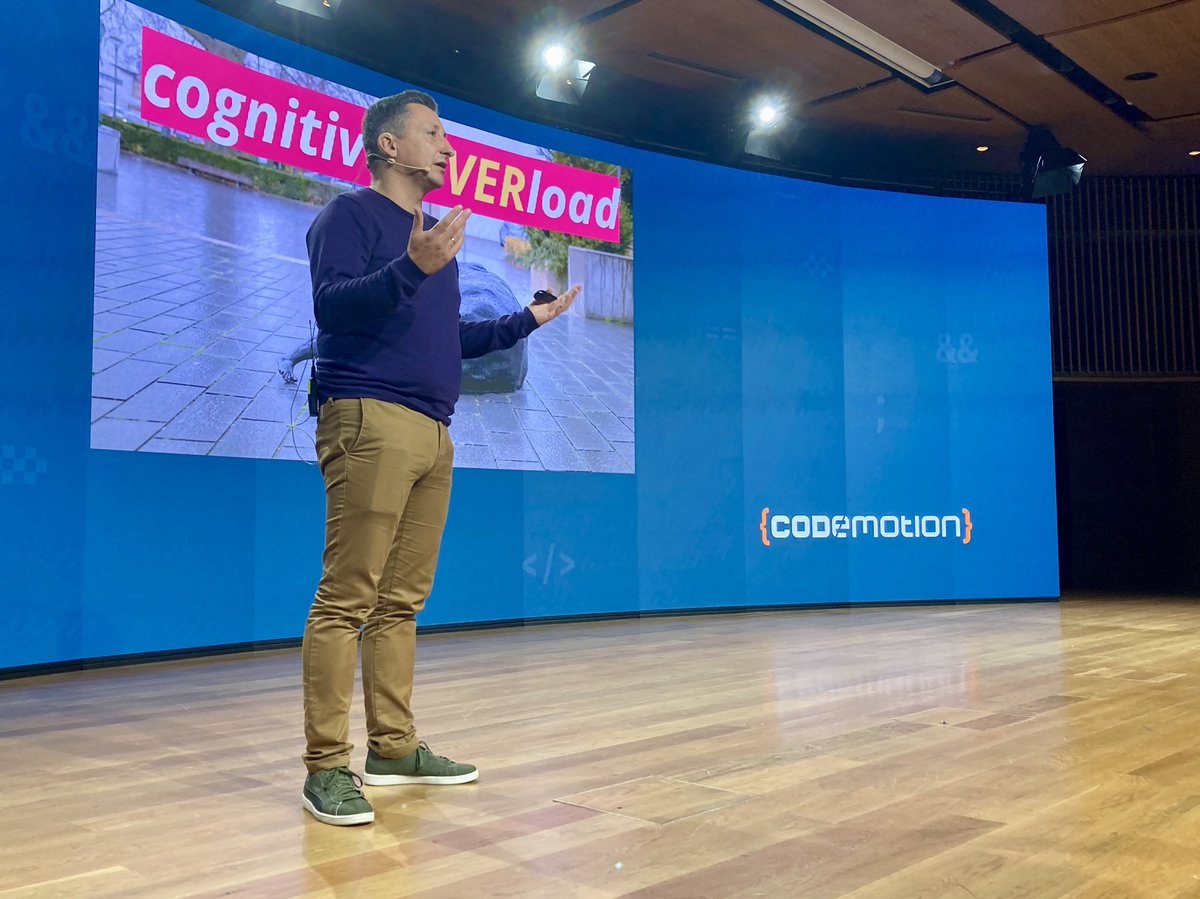 CodemotionIT's tweet image. Sul palco di #CodemotionMilan24 @manupaisable, il visionario dietro al best seller #TeamTopologies! 🌟 Il suo approccio ha ridefinito l&apos;organizzazione dei team #IT, tanto che persino AWS lo applica. Un&apos;opportunità unica di apprendimento! 🚀💡