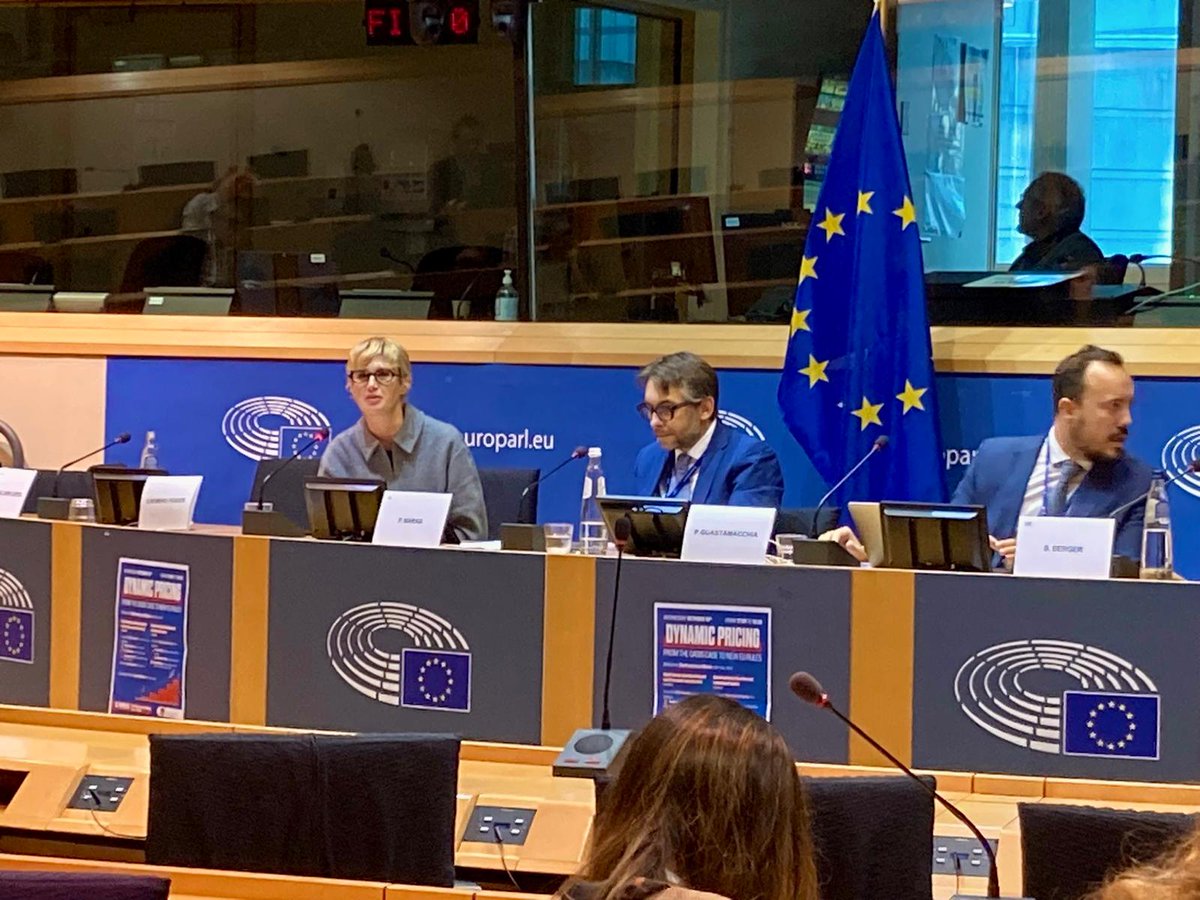 Live DMA tweet media