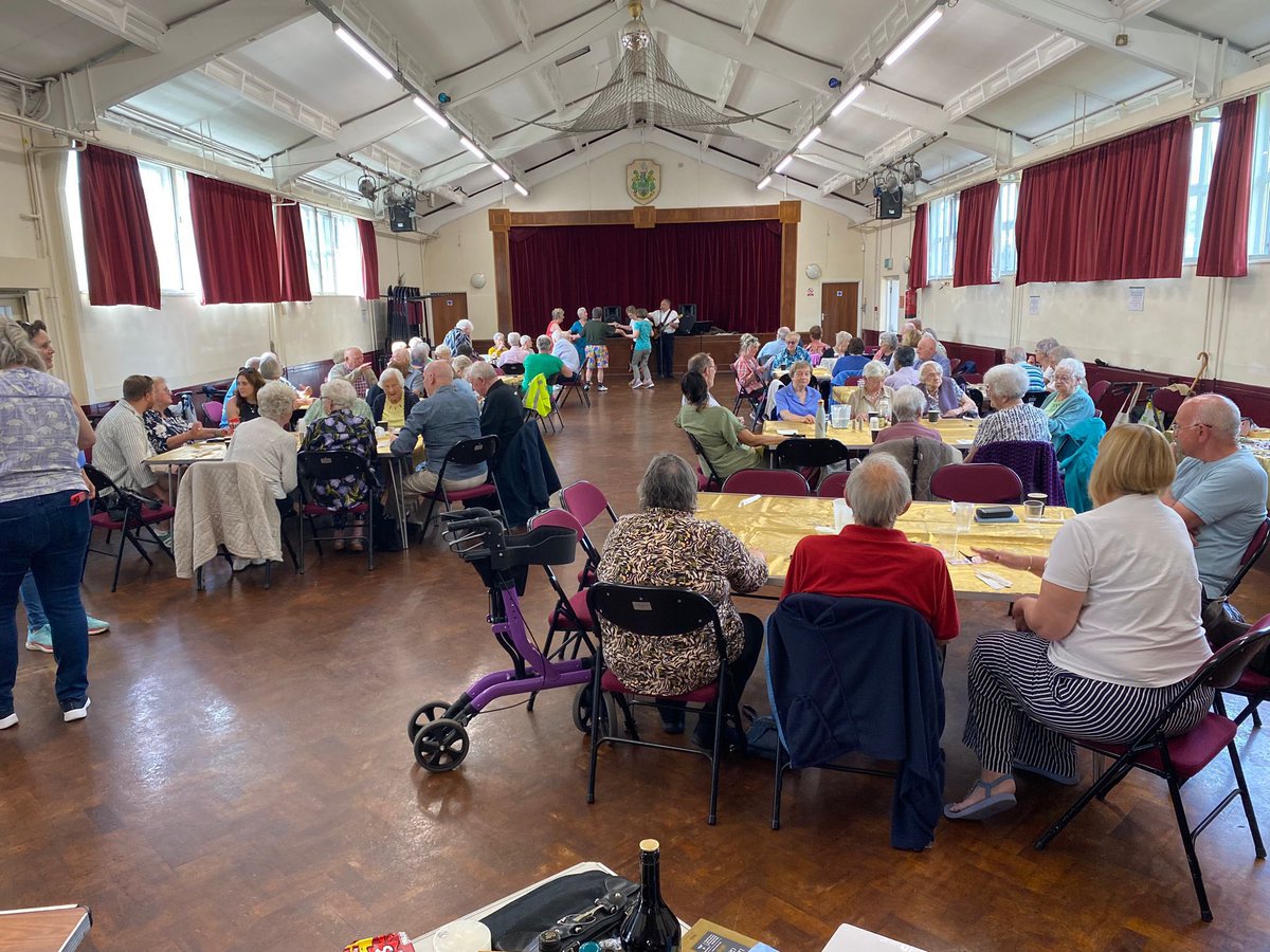 Know someone in the Irish community who could use some support? 

At Irish Community Services, we offer advice, outreach, carer support, legal help, &amp; fun weekly activities! Let’s keep our Irish spirit strong in London.

Email: office@irishcommunityservices.org.uk for more info!