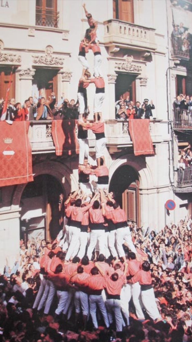 IsiIsidre's tweet image. Avui fa 30 anys @collavella que assoliem una fita històrica,el primer 2d9fm descarregat de la història!!!! Era el primer castell de gamma extra o superior el 3d9f que es veia descarregat el sXX
#castells #seguisumant