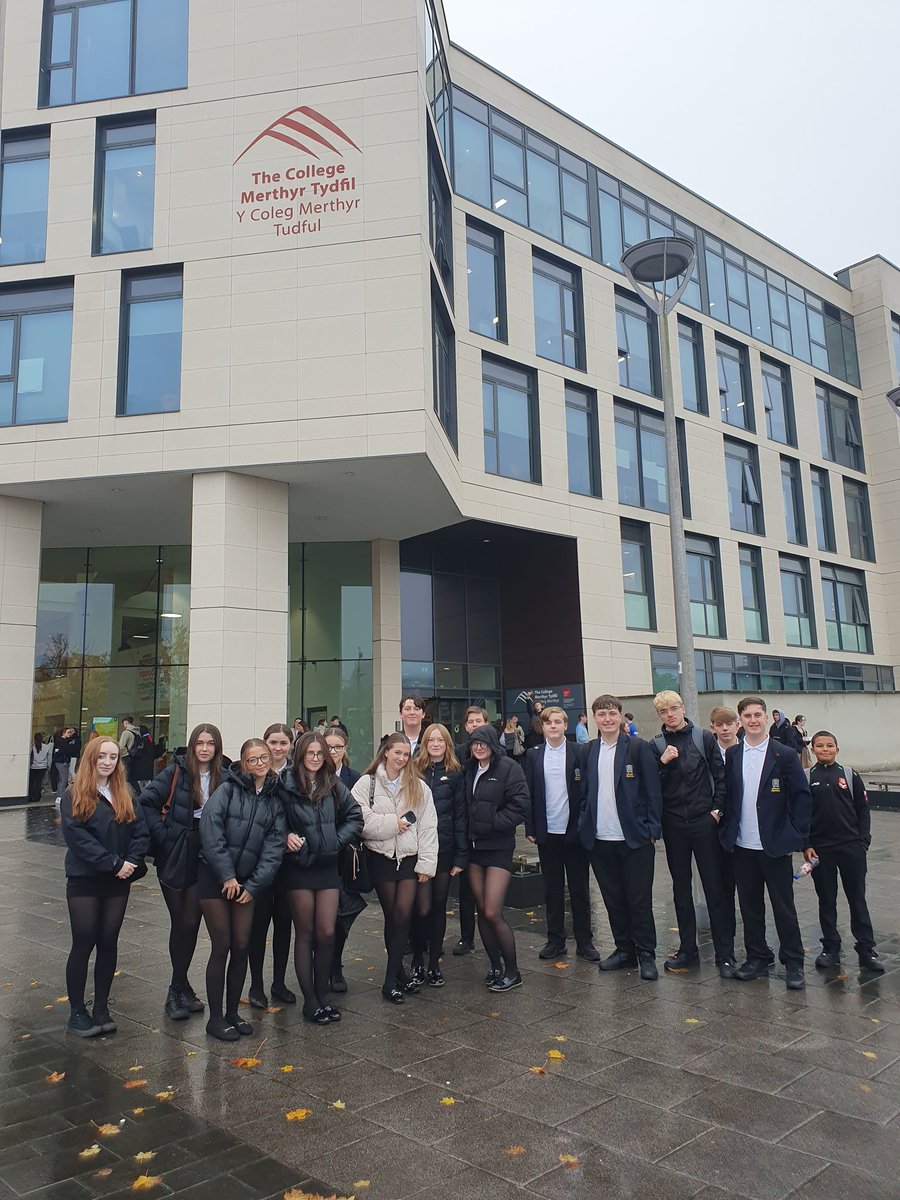 Afon Taf Science (@aths_science) on Twitter photo Thank you to @CollegeMerthyr and The Seren Academy for inviting Year 10 pupils to the Seren welcome meeting. We're looking forward to taking part in this year's activities 🌟👩🏫 #TeamTâf <a href="/AfontafHigh/">Afon Tâf High School</a> Thank you to @CollegeMerthyr and The Seren Academy for inviting Year 10 pupils to the Seren welcome meeting. We're looking forward to taking part in this year's activities 🌟👩🏫 #TeamTâf <a href="/AfontafHigh/">Afon Tâf High School</a>