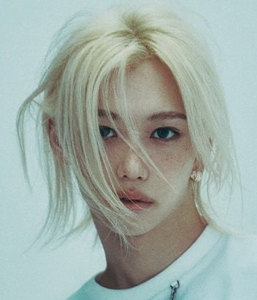 SunshinLix_'s tweet image. god