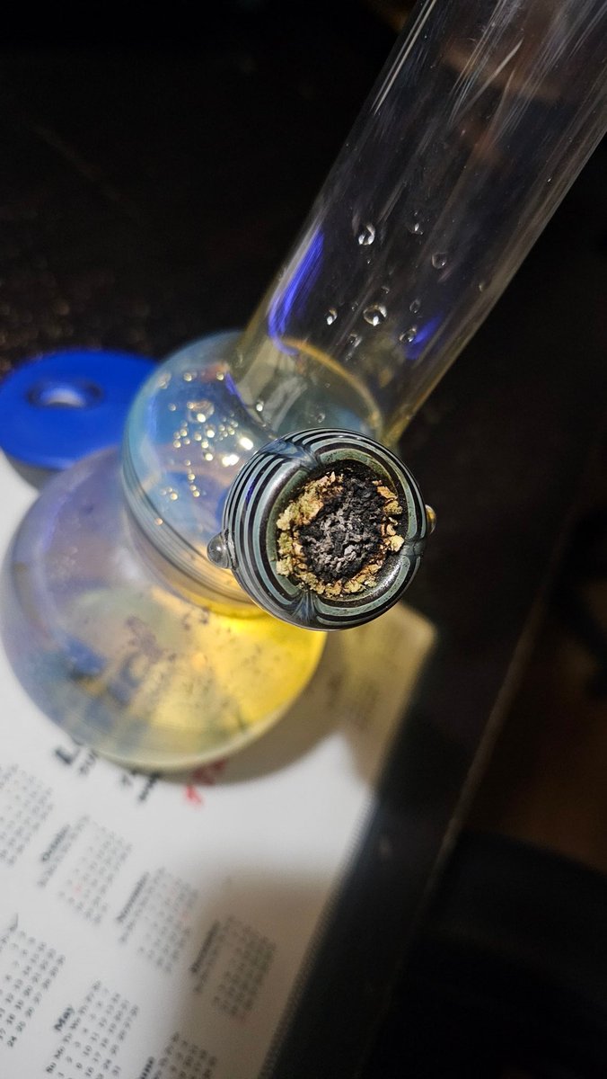 chinamopedscoot's tweet image. Well if its in the bowl, gotta smoke it! #tyfps #americancannabissociety
@ACSTTOKEN @GreenRX_WI  acst.io