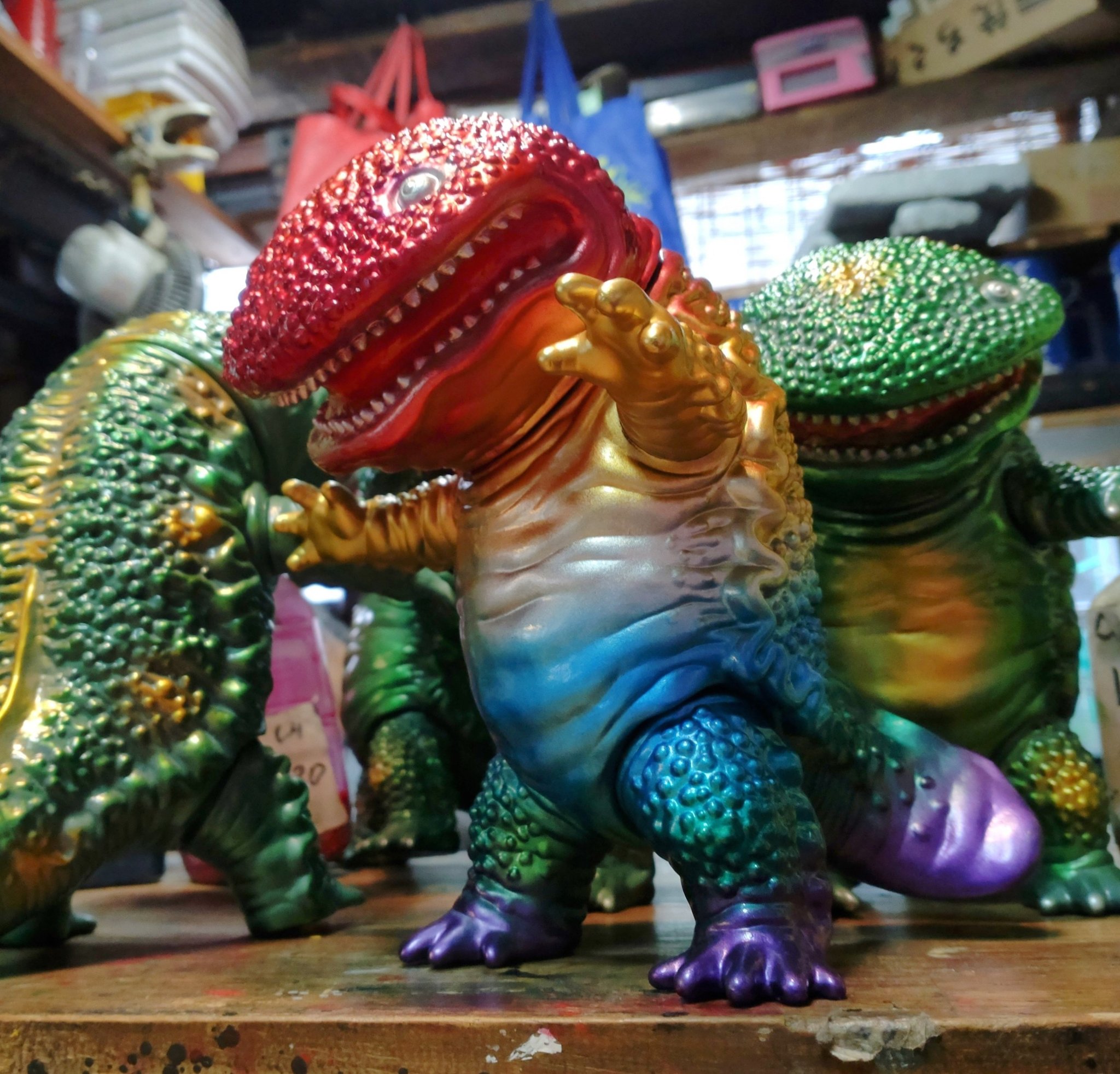 ソフビ　ゴモラ-One up.限定珍しく普通っぽいカラーー One up. 秋葉原 ソフビ / 中野ブロードウェイ 玩具 on X