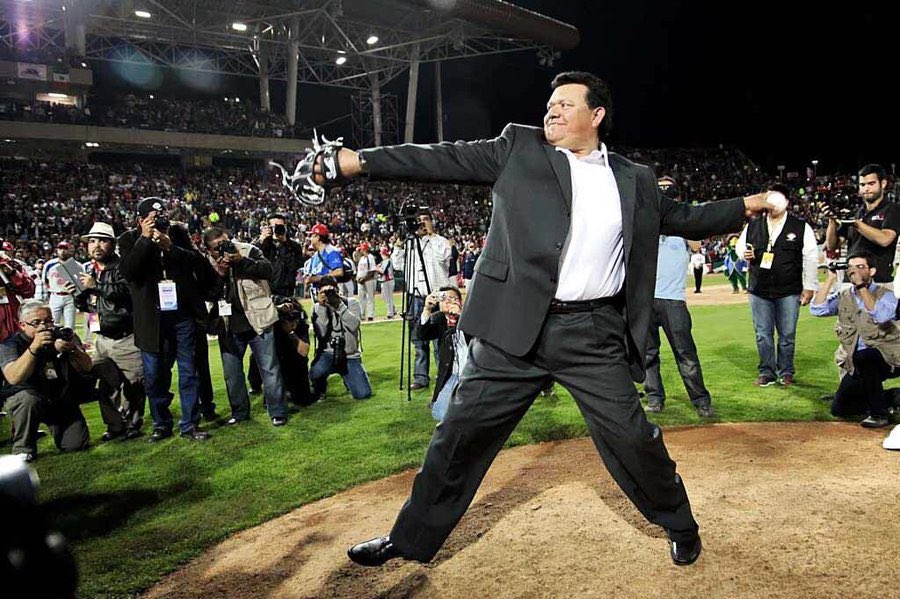 "Mucha gente se identifica mucho conmigo no por lo que hice, sino por lo que batallé y trabajé para lograr las cosas"

DESCANSA EN PAZ FERNANDO VALENZUELA ✨🕊️