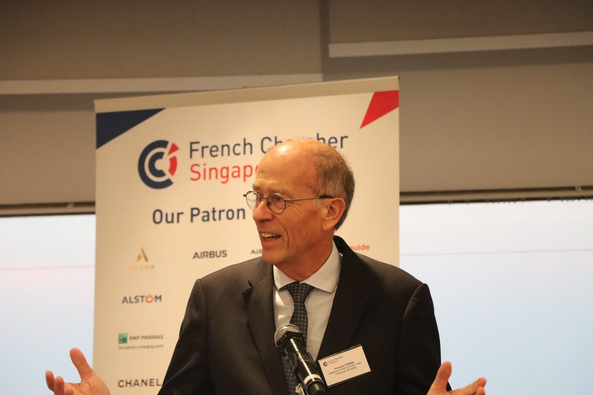 FranceinSG's tweet image. 🌱 @FrenchChamberSG with @FranceinSG hosted a Decarbonising 🇸🇬 &amp;amp; the Region #SIEW roundtable. @ENGIEgroup @airliquidegroup @SocieteGenerale @TotalEnergies @TikehauIM discussed hydrogen role in scaling renewables #energyprojects &amp;amp;  financing. @EMA_sg talked regional cooperation