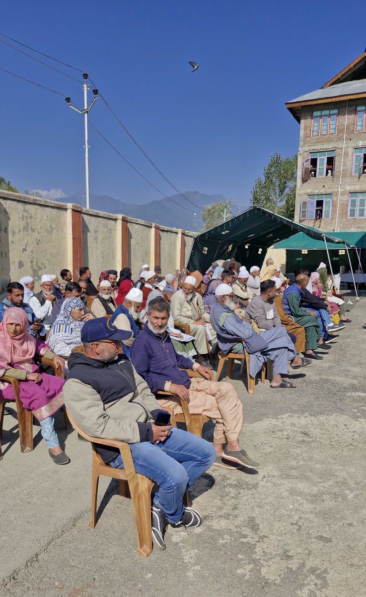 Kupwara Sentinels ⚡ (@kupwarasentinel) on Twitter photo #IndianArmy's #VajrDivision organised a free Eye Treatment Camp in collaboration with ASG Eye Hospital at Zila Sainik Welfare Office, Kupwara on 22 October for all ESM, families and Civilians. A total of 156 individuals benefited from the camp.
<a href="/adgpi/">ADG PI - INDIAN ARMY</a>
<a href="/NorthernComd_IA/">NORTHERN COMMAND - INDIAN ARMY</a> #IndianArmy's #VajrDivision organised a free Eye Treatment Camp in collaboration with ASG Eye Hospital at Zila Sainik Welfare Office, Kupwara on 22 October for all ESM, families and Civilians. A total of 156 individuals benefited from the camp.
<a href="/adgpi/">ADG PI - INDIAN ARMY</a>
<a href="/NorthernComd_IA/">NORTHERN COMMAND - INDIAN ARMY</a>
